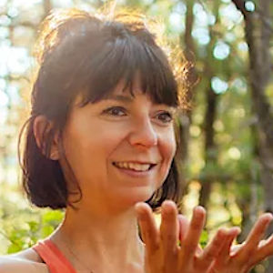 Cindy LOSTYS - Professeure deYOGA - Naturopathe